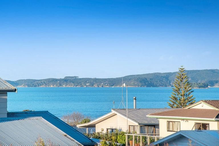 Photo of property in 11 Kawau View Road, Snells Beach, 0920