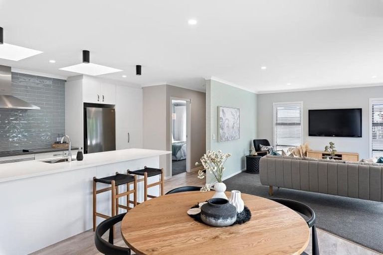 Photo of property in 12 Millhaven Place, Otaki, 5512