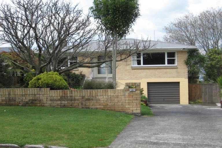 Photo of property in 11 Grand Vue Road, Kawaha Point, Rotorua, 3010