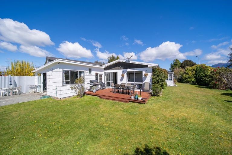 Photo of property in 43 Mackinnon Loop, Te Anau, 9600