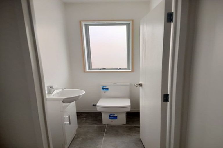 Photo of property in 4 Han Court, Glen Eden, Auckland, 0602