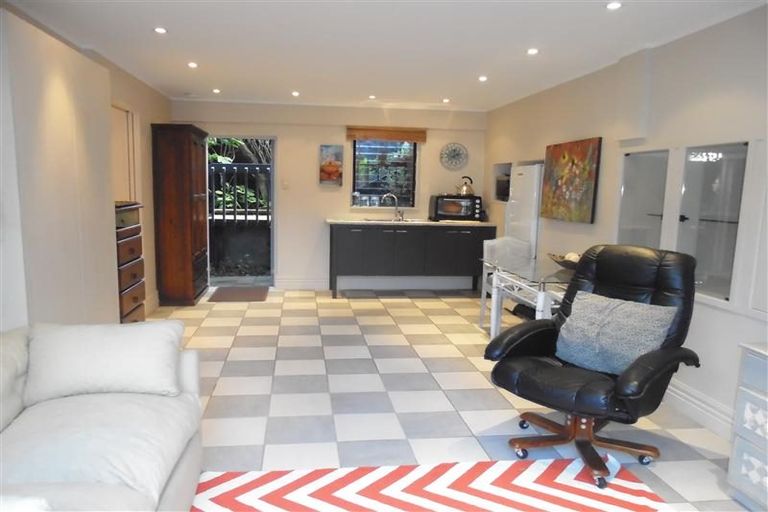 Photo of property in 45 Hastings Road, Mairangi Bay, Auckland, 0630