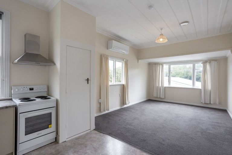 Photo of property in 160 Main South Road, Green Island, Dunedin, 9018