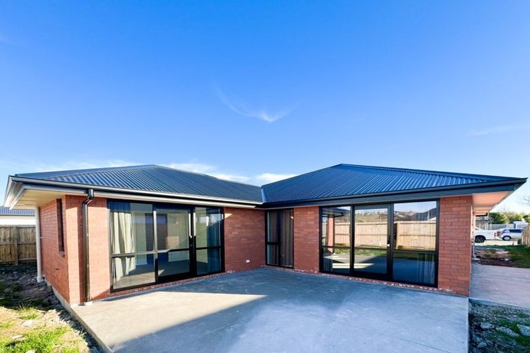 Photo of property in 7 Perks Drive, Halswell, Christchurch, 8025