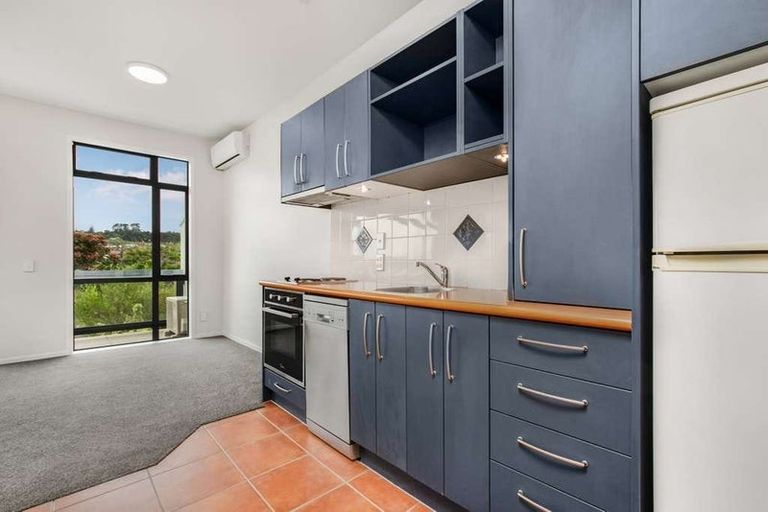Photo of property in 73a/2 Armoy Drive, East Tamaki, Auckland, 2016