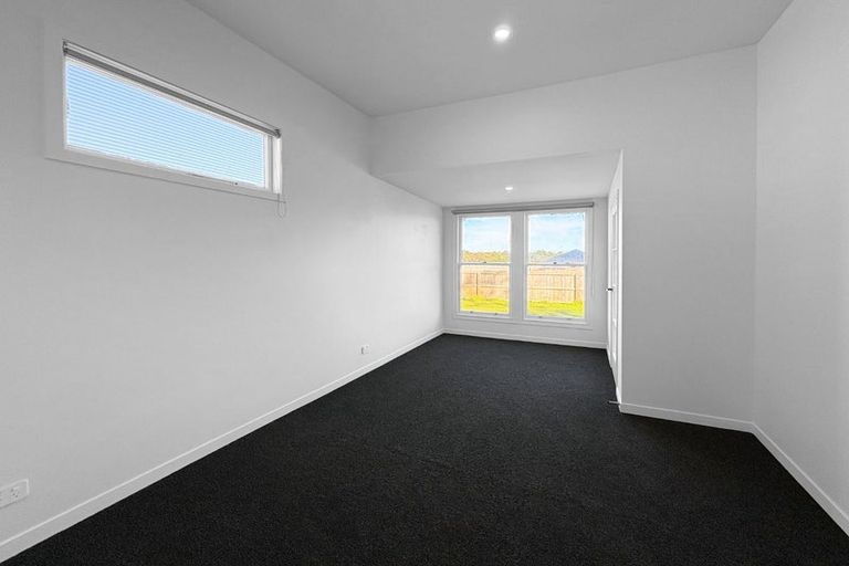 Photo of property in 23 Egmont Street, Castlecliff, Whanganui, 4501