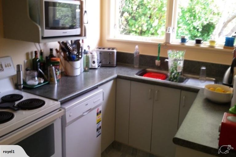 Photo of property in 16 Woodvale Grove, Fairfield, Lower Hutt, 5011