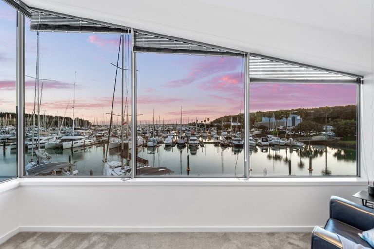 Photo of property in 26 Rue D' Amarres, Gulf Harbour, Whangaparaoa, 0930