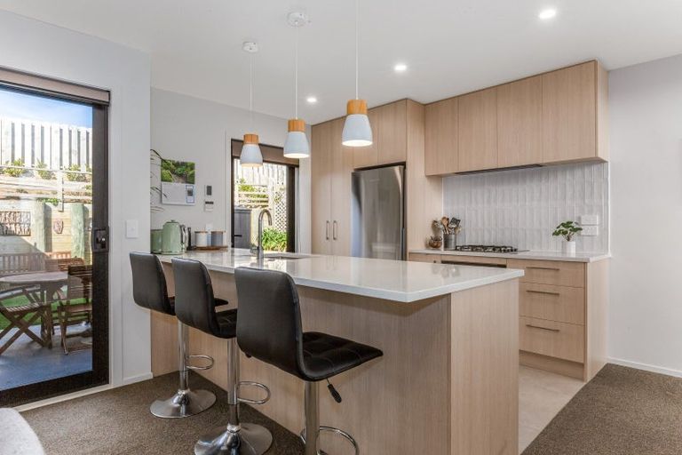 Photo of property in 9 Lemonwood Way, Woodridge, Wellington, 6037