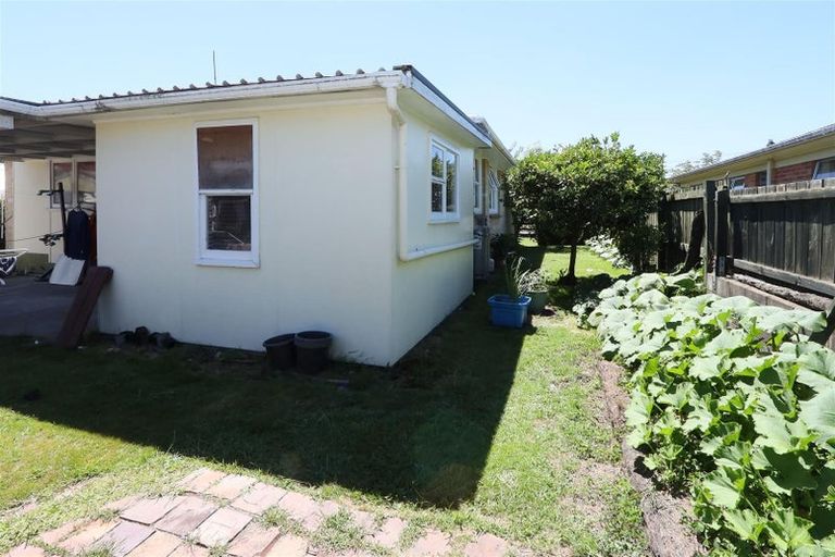 Photo of property in 35 Ward Avenue, Fenton Park, Rotorua, 3010