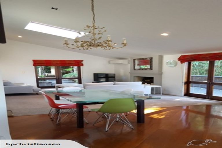 Photo of property in 6a Channel View Road, Campbells Bay, Auckland, 0630