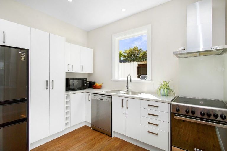 Photo of property in 43 Seddon Street, Wallaceville, Upper Hutt, 5018