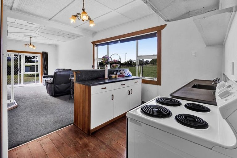 Photo of property in 1491 Eltham Road, Kaponga, Hawera, 4679
