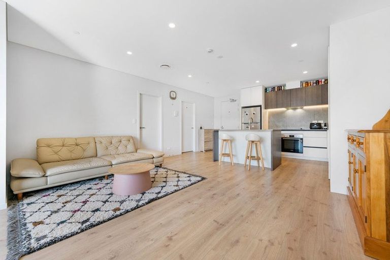 Photo of property in 220/3 Kaipiho Lane, Albany, Auckland, 0632