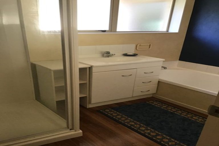 Photo of property in 18a Dennis Taylor Court, Paraparaumu, 5032