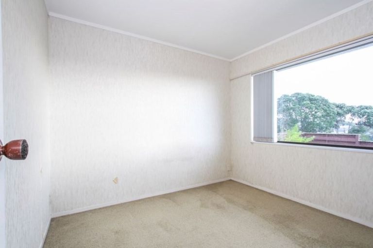 Photo of property in 9 View Road, Shelly Park, Auckland, 2014