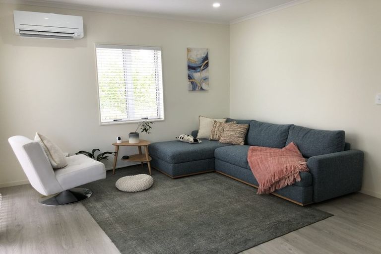 Photo of property in 17 Warbler Crescent, Papakura, 2110