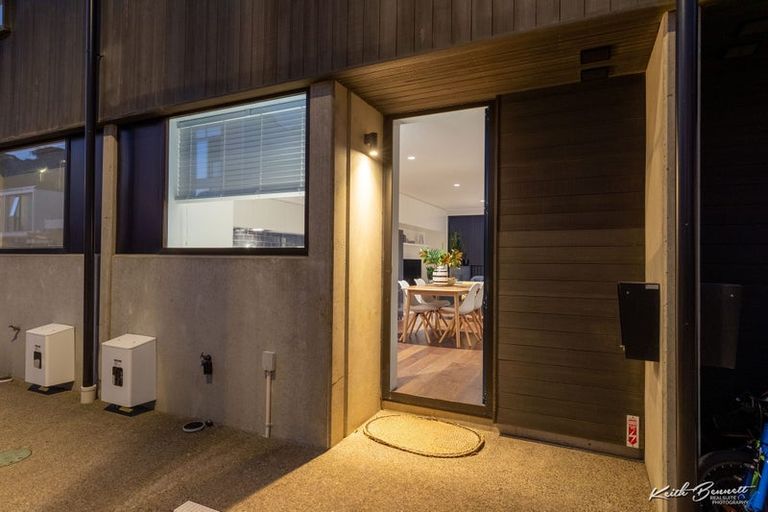 Photo of property in 4 Jean Caldwell Way, Island Bay, Wellington, 6023