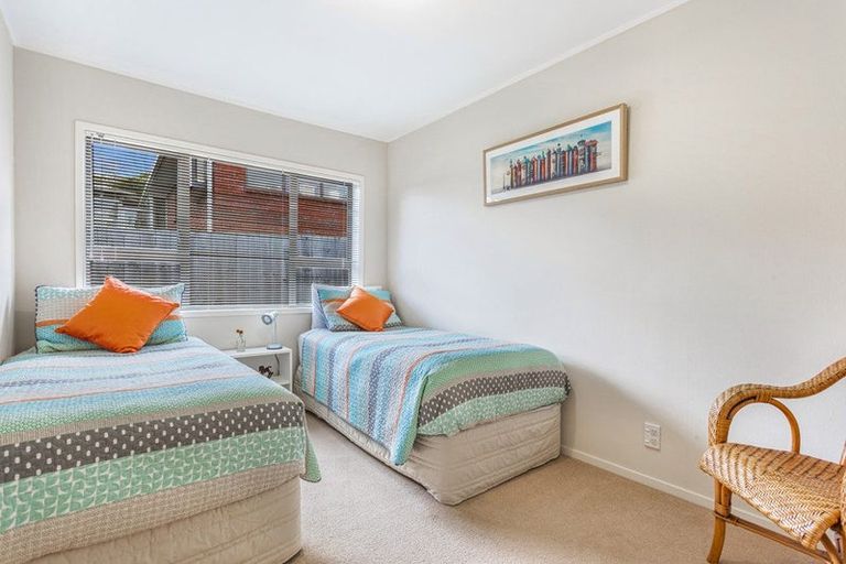 Photo of property in 15 Tatyana Place, Massey, Auckland, 0614