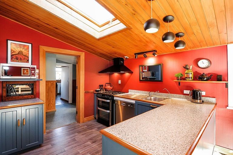 Photo of property in 2 Court Street, Waikouaiti, 9510