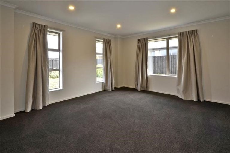 Photo of property in 4 Te Aika Street, Marshland, Christchurch, 8083