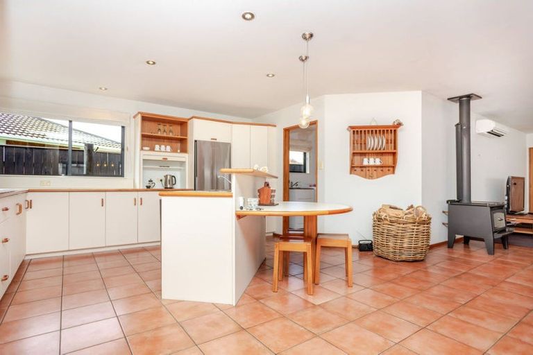 Photo of property in 9 Smith Street, Dannevirke, 4930