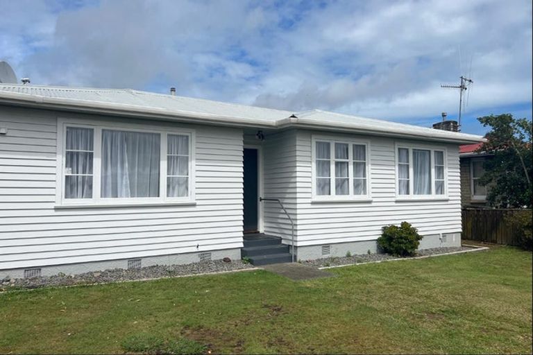 Photo of property in 124 Liverpool Street, Levin, 5510