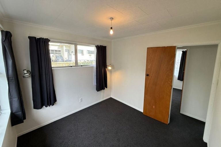 Photo of property in 12 Aubrey Street, New Plymouth, 4310