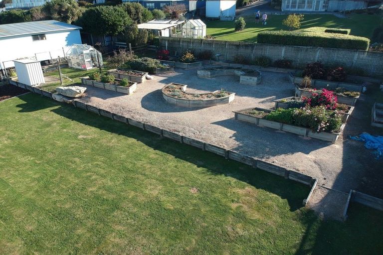 Photo of property in 35 Harbour Terrace, Kakanui, Oamaru, 9495