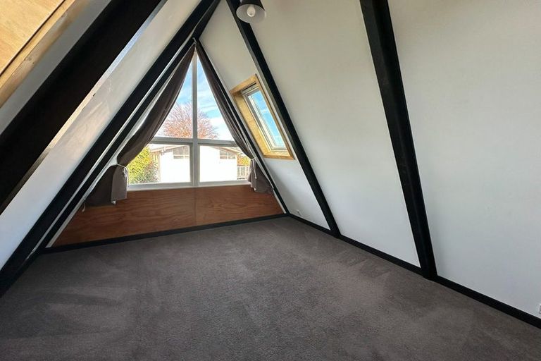 Photo of property in 73 Shepherd Road, Waipahihi, Taupo, 3330