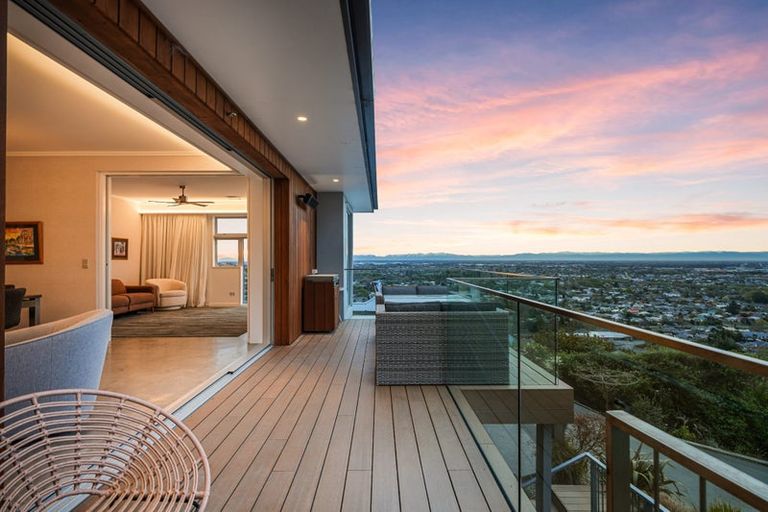 Photo of property in 50 Woodlau Rise, Huntsbury, Christchurch, 8022
