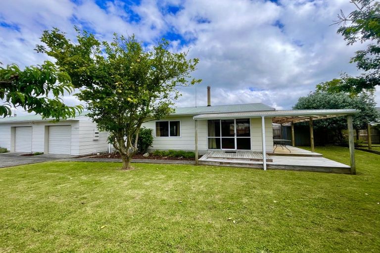 Photo of property in 8 Joan Gaskell Drive, Whitianga, 3510