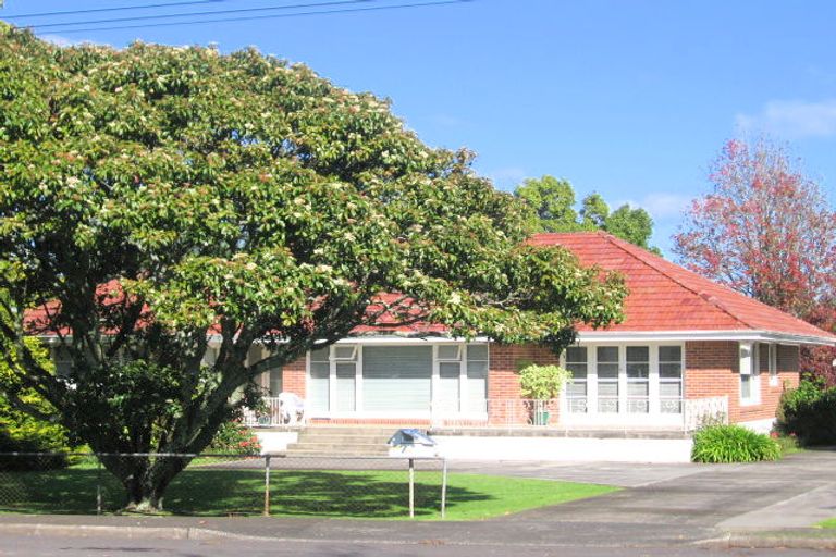 Photo of property in 26 Garelja Road, Henderson, Auckland, 0612