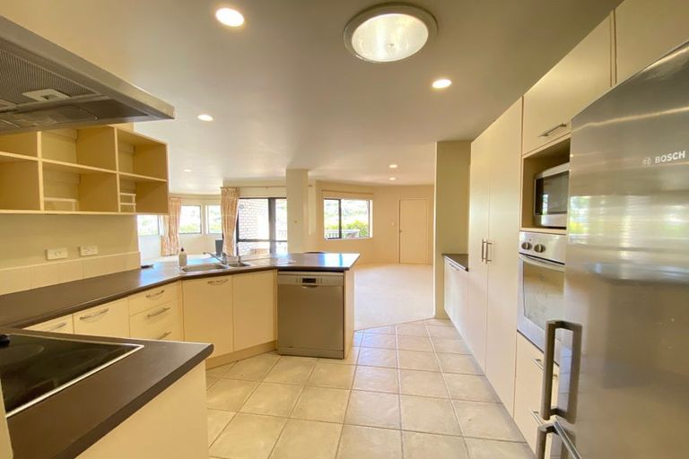 Photo of property in 27 Langana Avenue, Browns Bay, Auckland, 0630