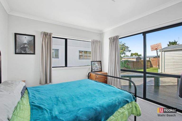 Photo of property in 17 Brighton Road, Waihi Beach, 3611