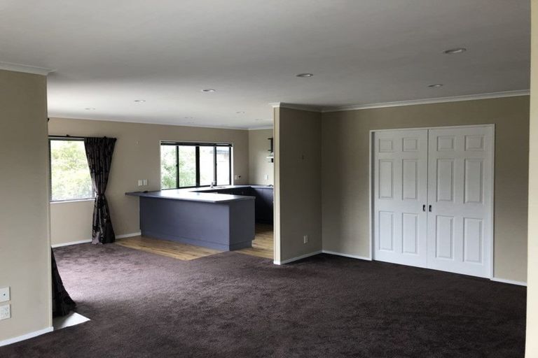 Photo of property in 115 Schnell Drive, Kelvin Grove, Palmerston North, 4414