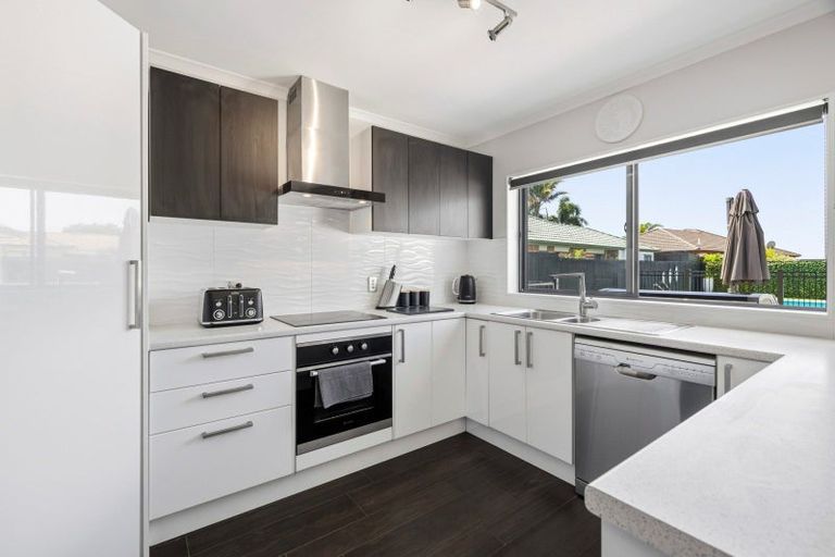 Photo of property in 8 Nicole Place, Papamoa Beach, Papamoa, 3118