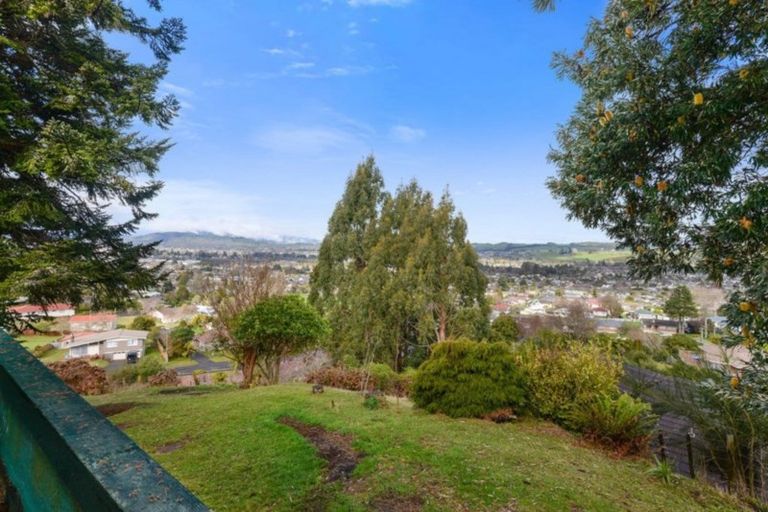 Photo of property in 61 Thomas Crescent, Western Heights, Rotorua, 3015