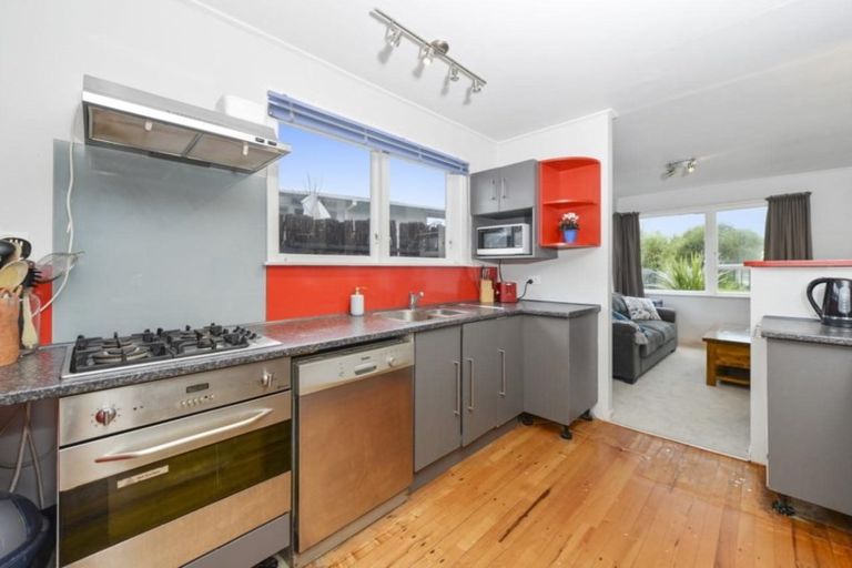 Photo of property in 20 Totaravale Street, Pukehangi, Rotorua, 3015