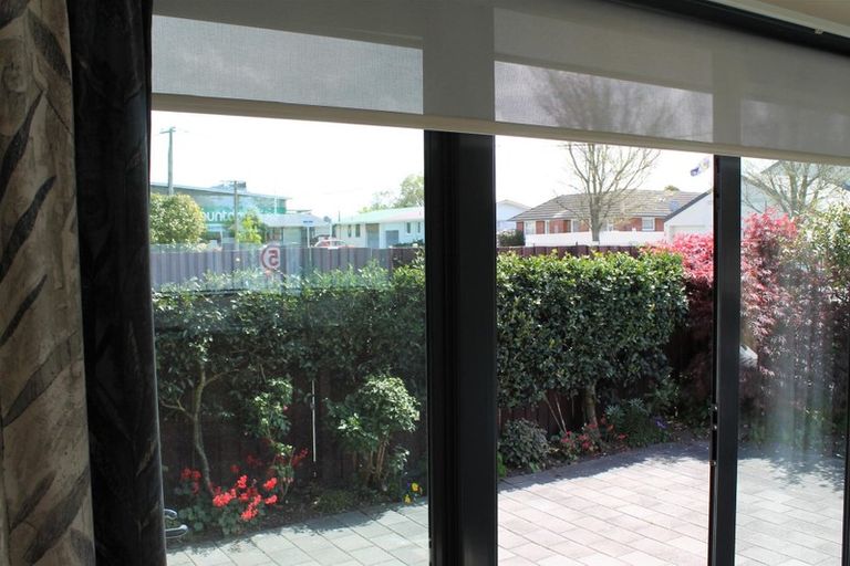 Photo of property in 12a Grassmere Street, Papanui, Christchurch, 8052
