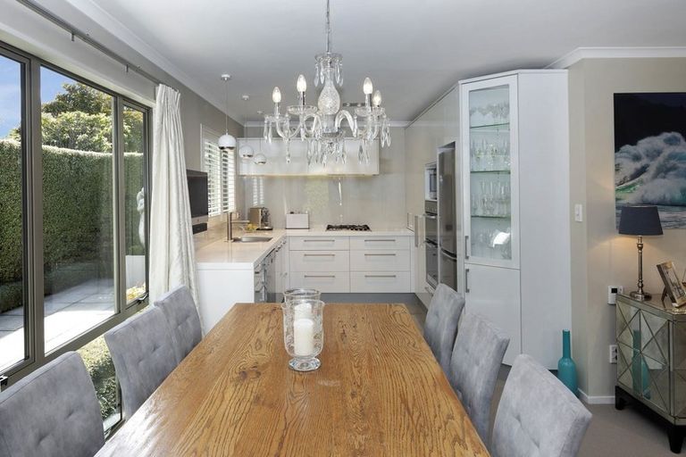 Photo of property in 2/188 Idris Road, Strowan, Christchurch, 8052