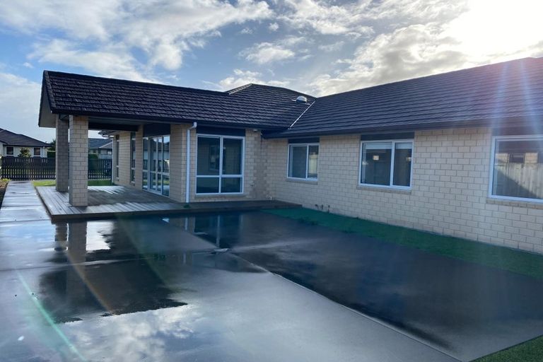 Photo of property in 24 Arista Way, Rototuna North, Hamilton, 3210