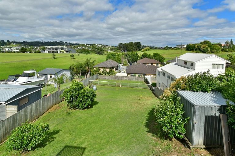 Photo of property in 27 Bonita Avenue, Stanmore Bay, Whangaparaoa, 0932