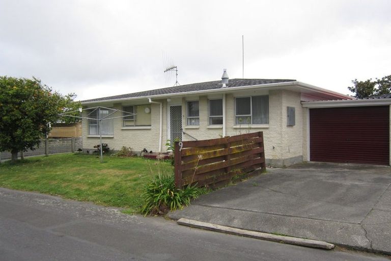 Photo of property in 9 Winiata Place, Otaki, 5512