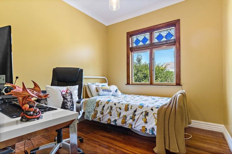 Photo of property in 24 South Featherston Road, South Featherston, Featherston, 5771