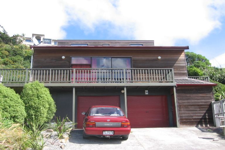 Photo of property in 15 Cavalry Close, Crofton Downs, Wellington, 6035