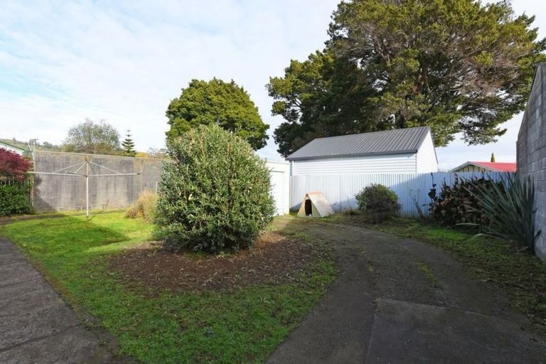 Photo of property in 2 Flavia Grove, Clouston Park, Upper Hutt, 5018