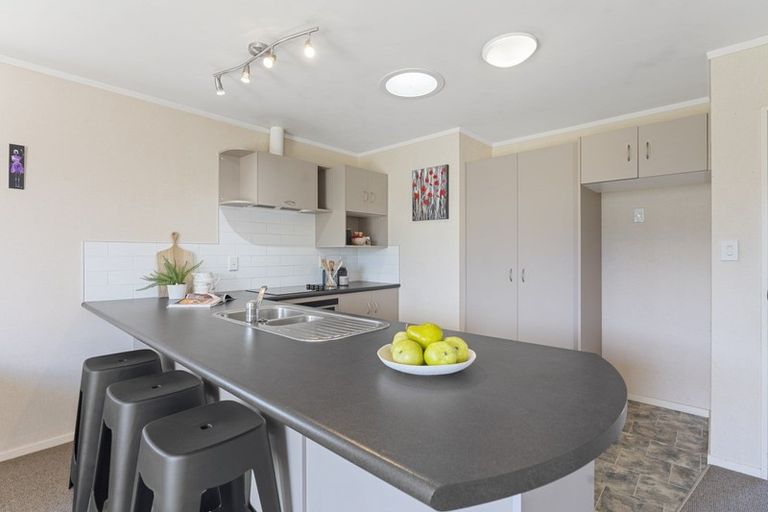 Photo of property in 17 Meridian Grove, Kelvin Grove, Palmerston North, 4414