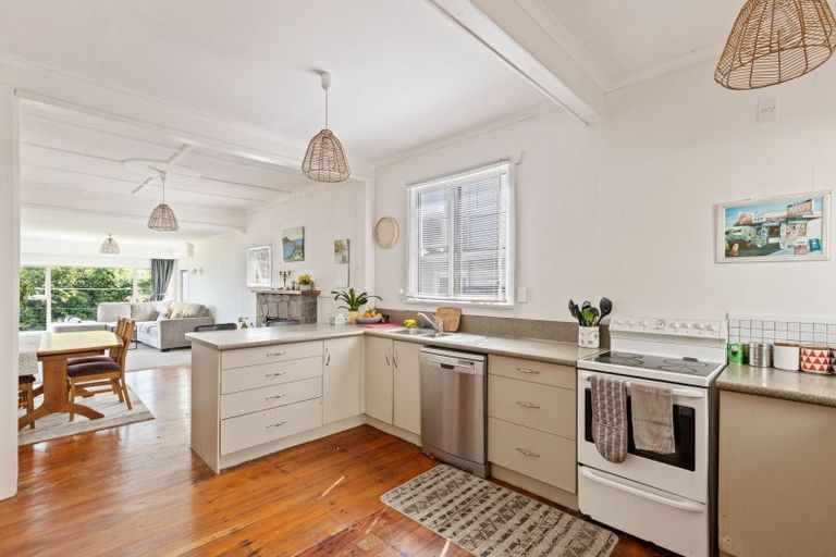 Photo of property in 383 Saint Aubyn Street, Moturoa, New Plymouth, 4310