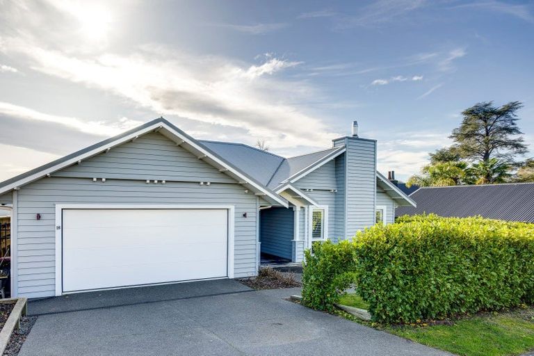 Photo of property in 18 Reynolds Road, Havelock North, 4130